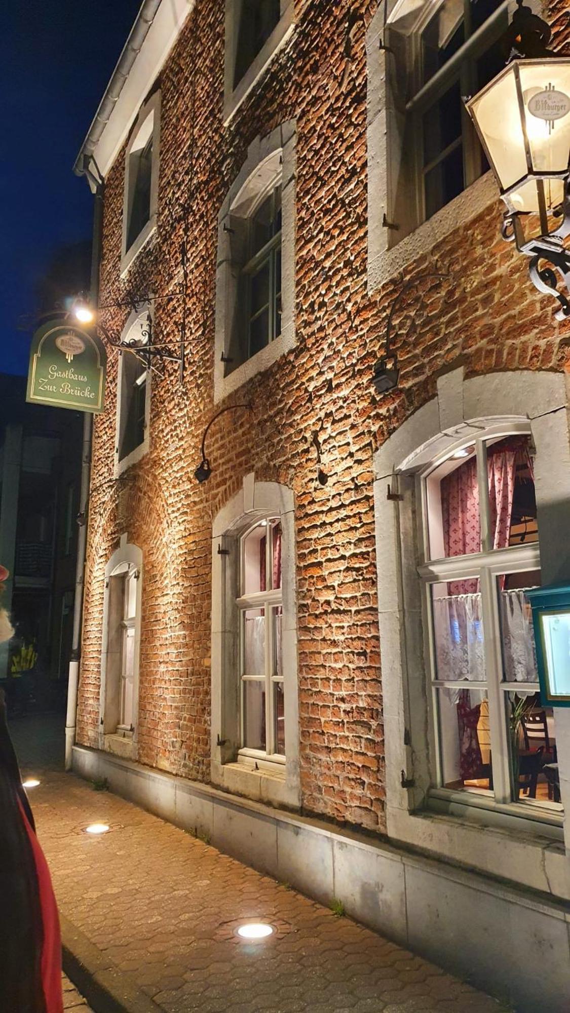 Hotel Zur Bruecke Herzogenrath Exterior foto
